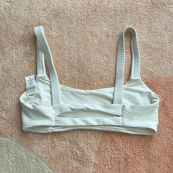 L*Space Jess Bikini Top size D - Picture 3 of 5